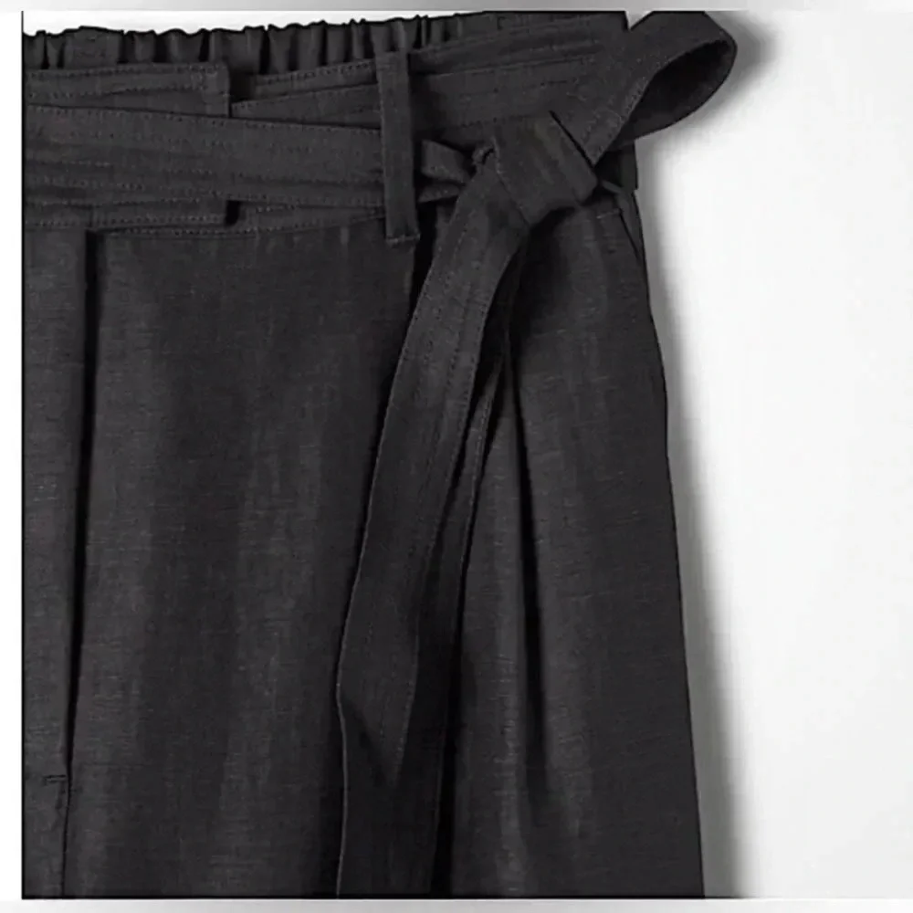 Aritzia Wilfred Straight Cargo Pants Size 2 Kafka Utility Black Like New